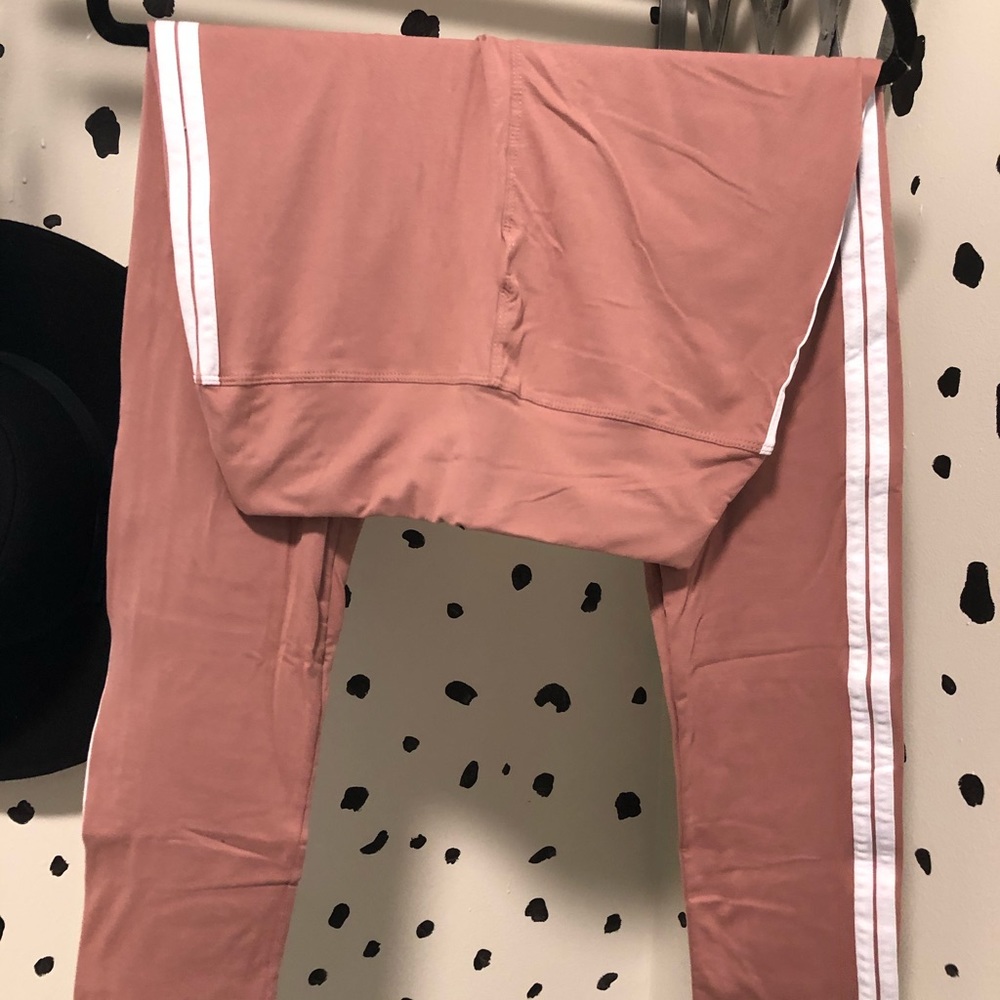 Soft Pink Leggings!
